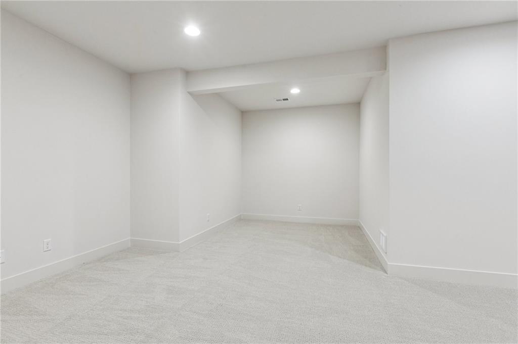 Homes for Sale in Liberty, MO 64068 | 1916  Longview Drive