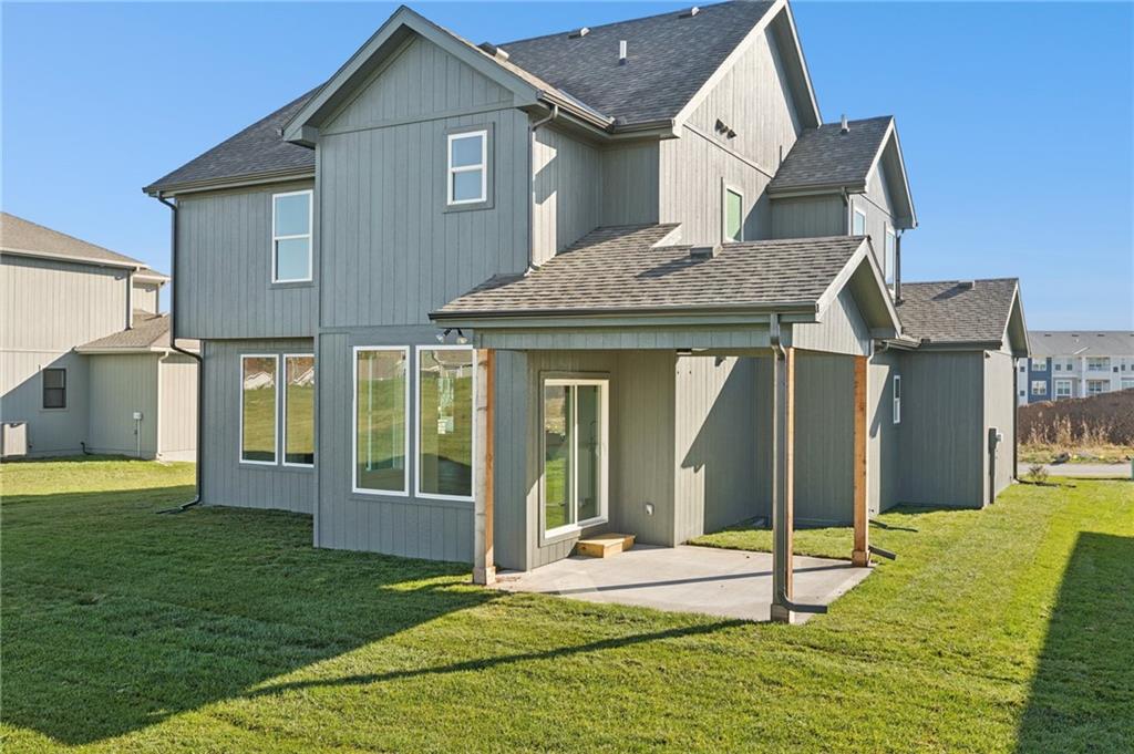 Homes for Sale in Liberty, MO 64068 | 1916  Longview Drive