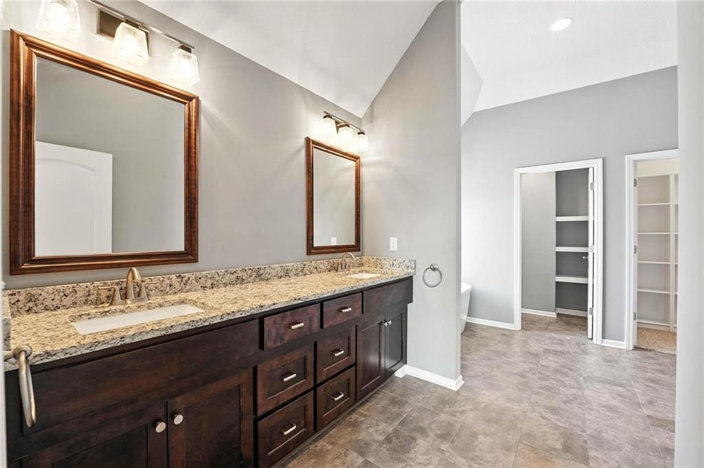 Homes for Sale in Kansas City, MO 64151 | 7611 N Adrian Avenue