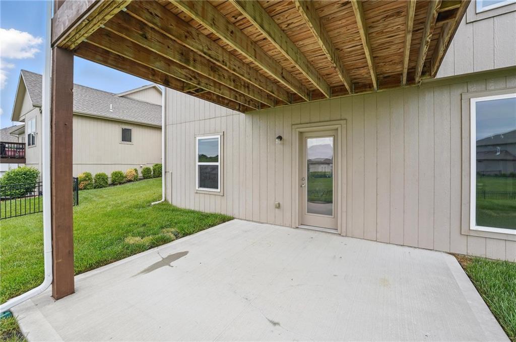 Homes for Sale in Kansas City, MO 64151 | 7611 N Adrian Avenue