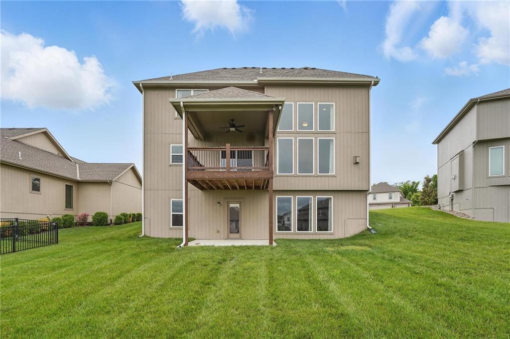 Homes for Sale in Kansas City, MO 64151 | 7611 N Adrian Avenue