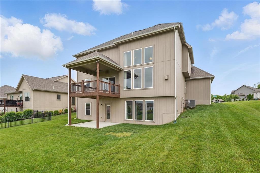 Homes for Sale in Kansas City, MO 64151 | 7611 N Adrian Avenue