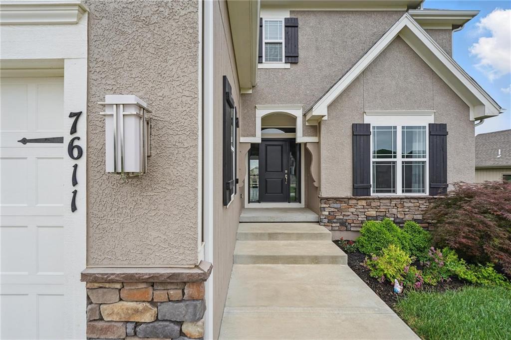 Homes for Sale in Kansas City, MO 64151 | 7611 N Adrian Avenue