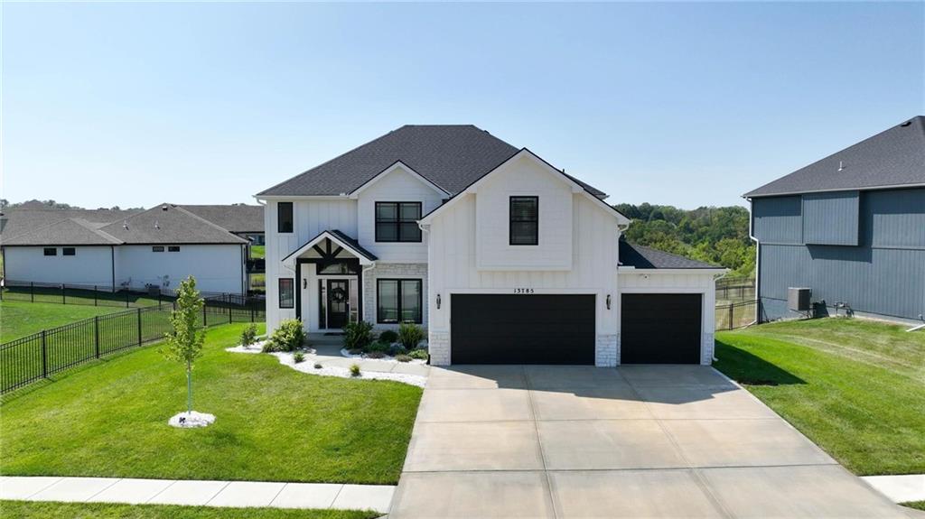 Homes for Sale in Parkville, MO 64152 | 13785 NW 71st Street