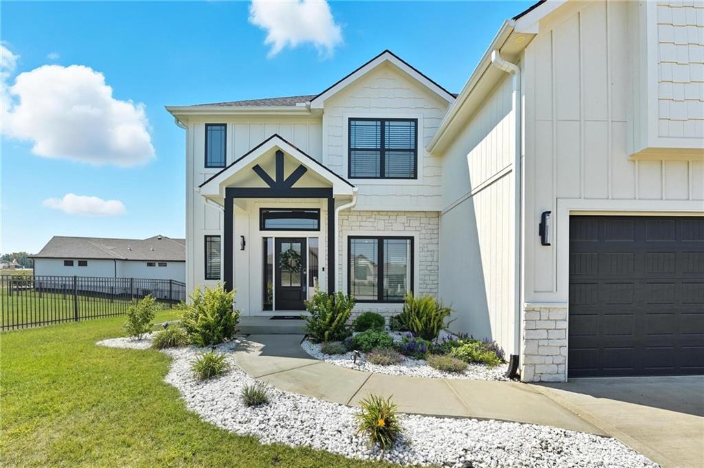 Homes for Sale in Parkville, MO 64152 | 13785 NW 71st Street