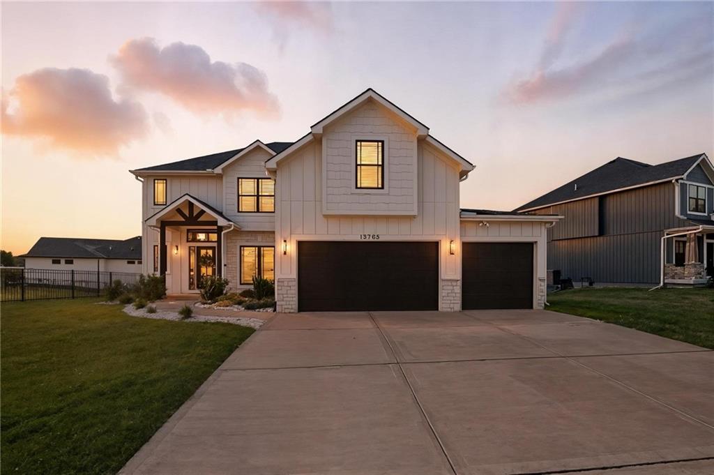 Homes for Sale in Parkville, MO 64152 | 13785 NW 71st Street