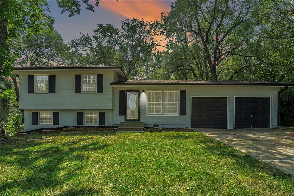 Homes for Sale in Liberty, MO 64068 | 215  Grant Street