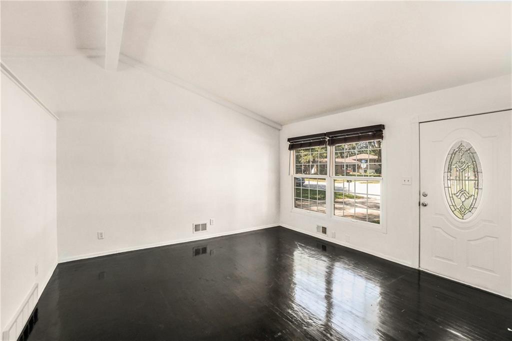 Homes for Sale in Liberty, MO 64068 | 215  Grant Street