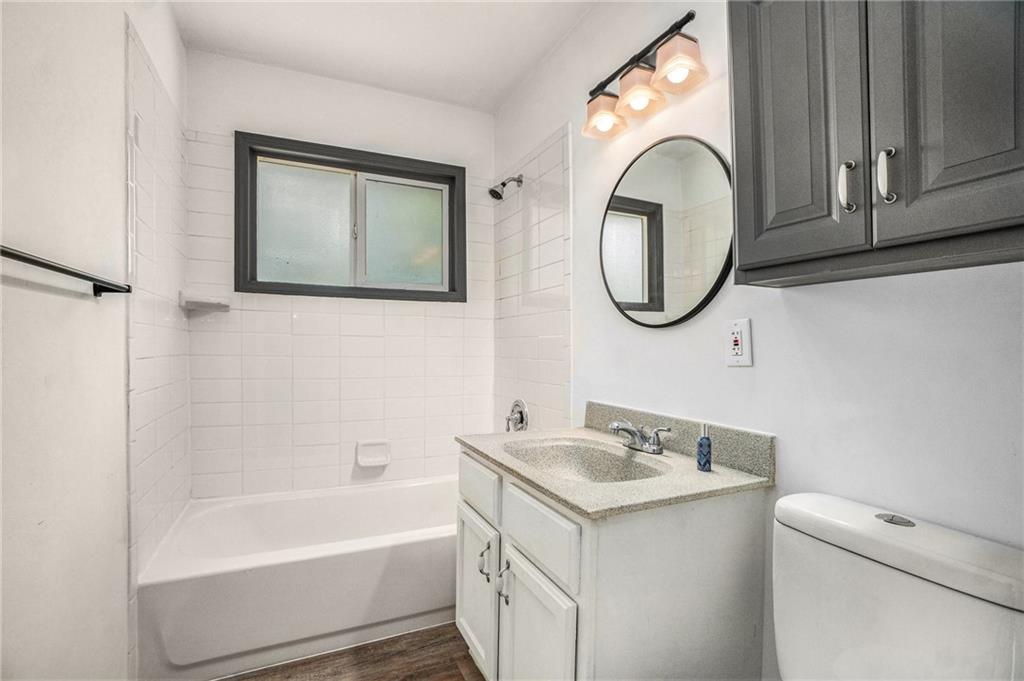 Homes for Sale in Liberty, MO 64068 | 215  Grant Street