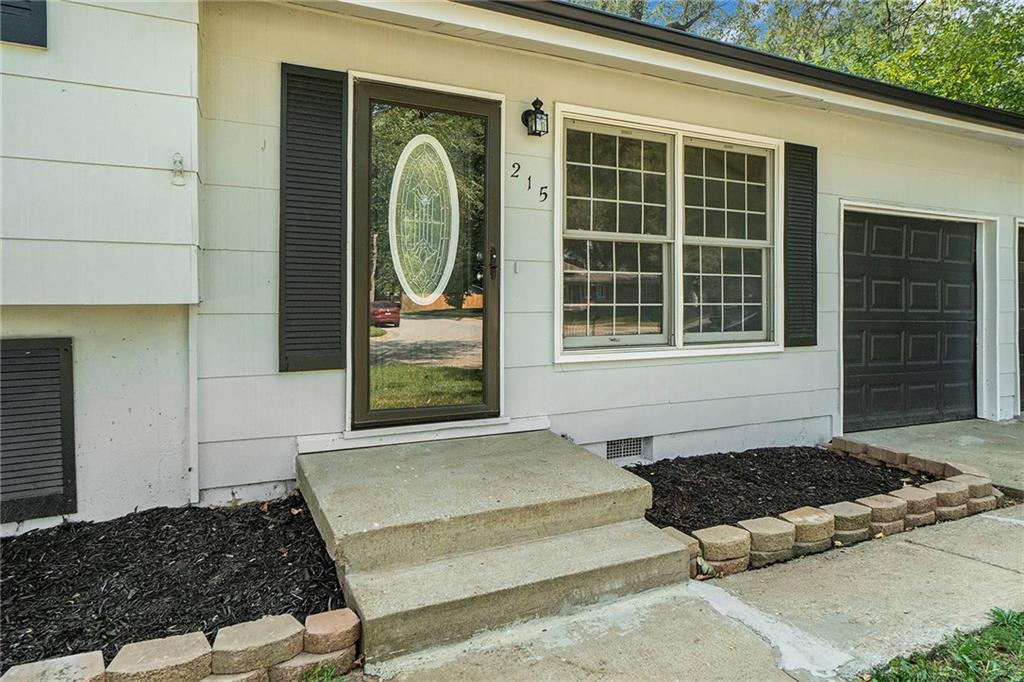 Homes for Sale in Liberty, MO 64068 | 215  Grant Street