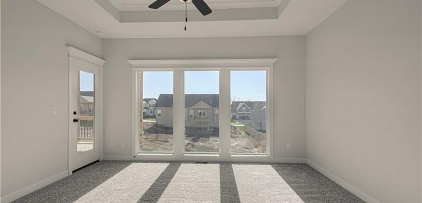 Homes for Sale in Liberty, MO 64068 | 1015  Poplar Lane