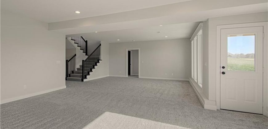 Homes for Sale in Liberty, MO 64068 | 1015  Poplar Lane