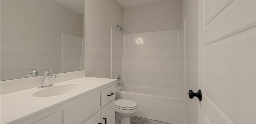 Homes for Sale in Liberty, MO 64068 | 1015  Poplar Lane