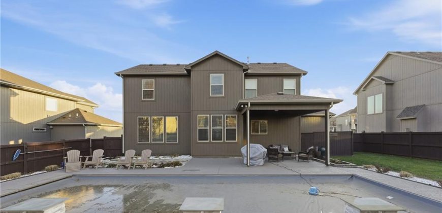 Homes for Sale in Kansas City, MO 64155 | 2410 NE 111th Terrace