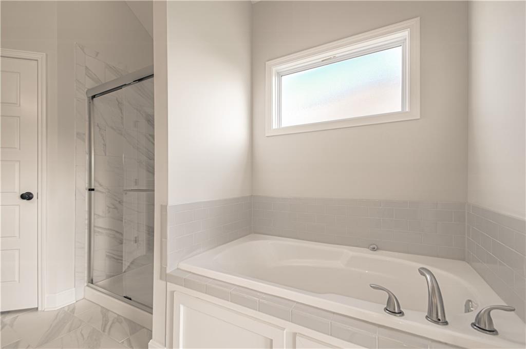 Homes for Sale in Kansas City, MO 64156 | 4806 NE 105th Street