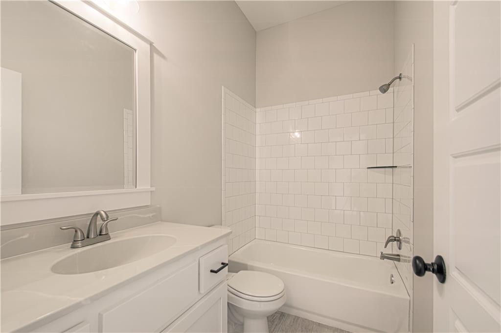 Homes for Sale in Kansas City, MO 64156 | 4806 NE 105th Street