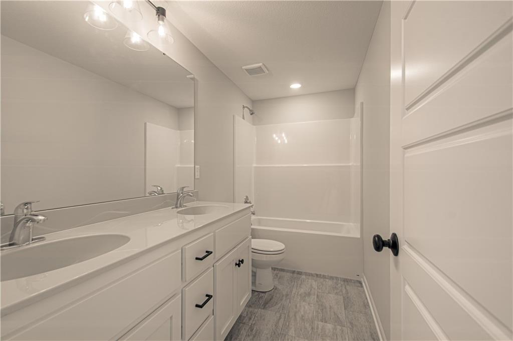 Homes for Sale in Kansas City, MO 64156 | 4806 NE 105th Street