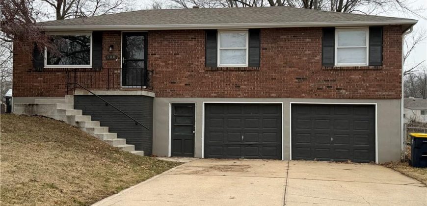 Homes for Sale in Kansas City, MO 64155 | 500 NE 87th Street