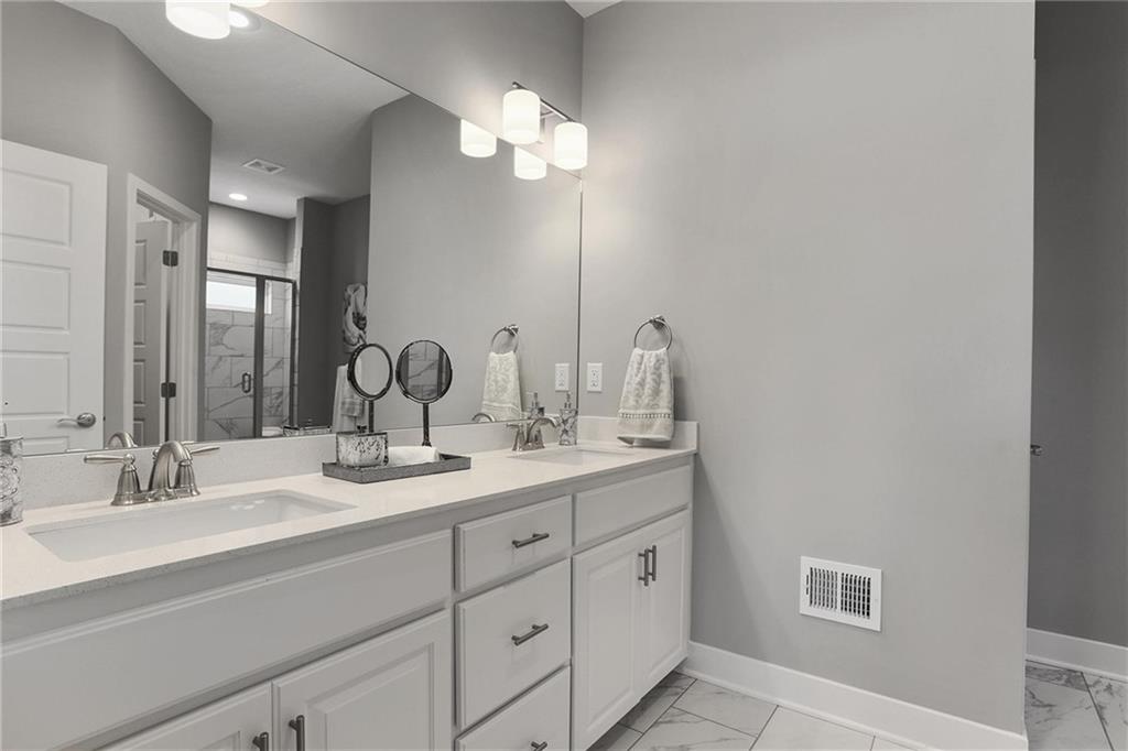 Homes for Sale in Kansas City, MO 64157 | 11420 N Auburndale Circle