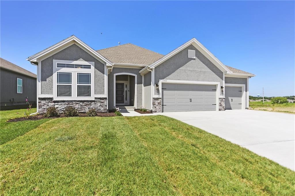 Homes for Sale in Kansas City, MO 64157 | 11420 N Auburndale Circle