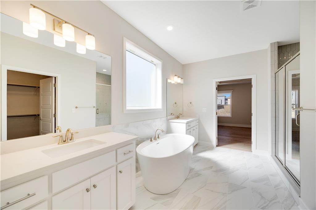 Homes for Sale in Kansas City, MO 64156 | 7004 NE 102nd Court