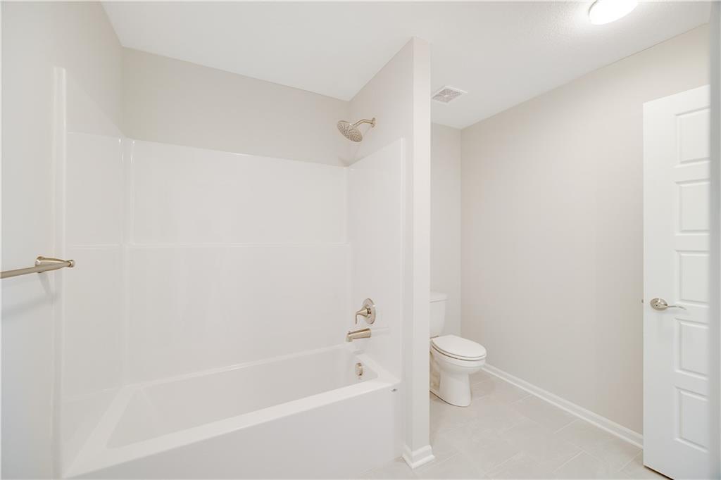 Homes for Sale in Kansas City, MO 64156 | 7004 NE 102nd Court