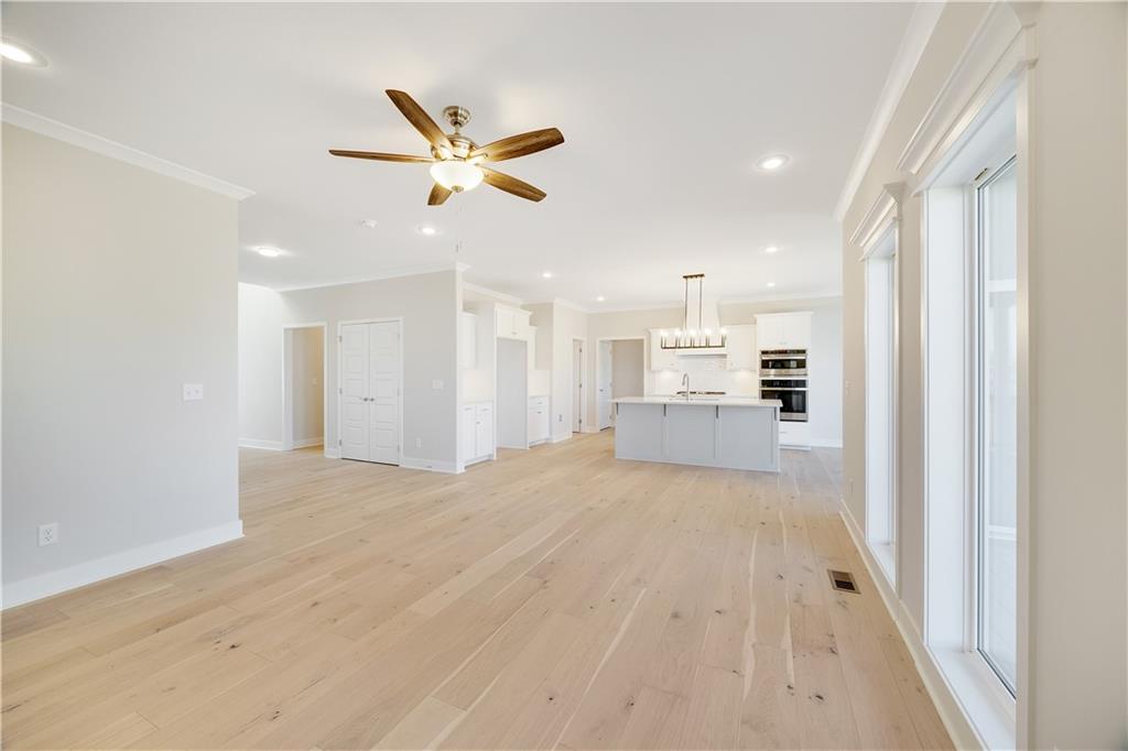 Homes for Sale in Kansas City, MO 64156 | 7004 NE 102nd Court