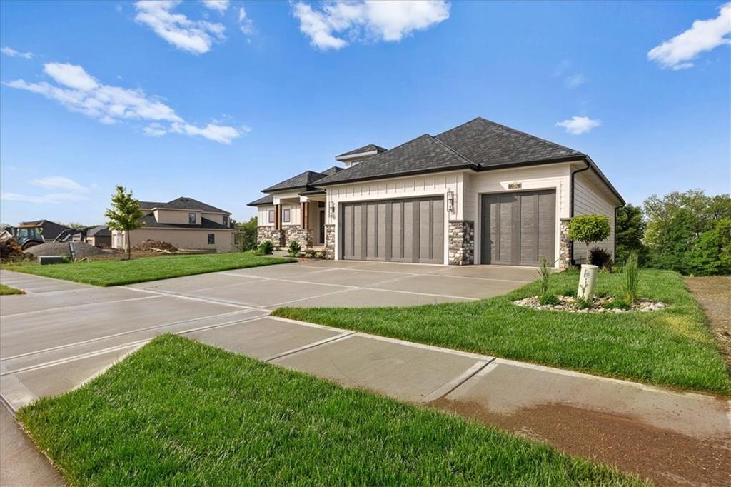 Homes for Sale in Kansas City, MO 64157 | 8732 N Lewis Avenue