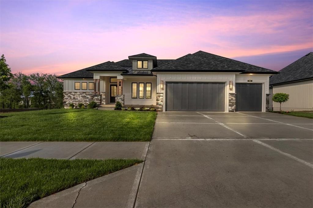 Homes for Sale in Kansas City, MO 64157 | 8732 N Lewis Avenue