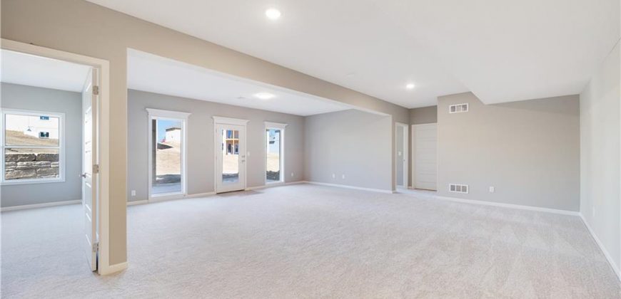 Homes for Sale in Kansas City, MO 64156 | 7000 NE 102nd Court