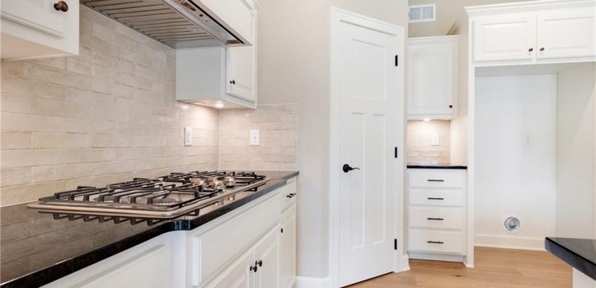 Homes for Sale in Kansas City, MO 64156 | 7012 NE 102nd Court