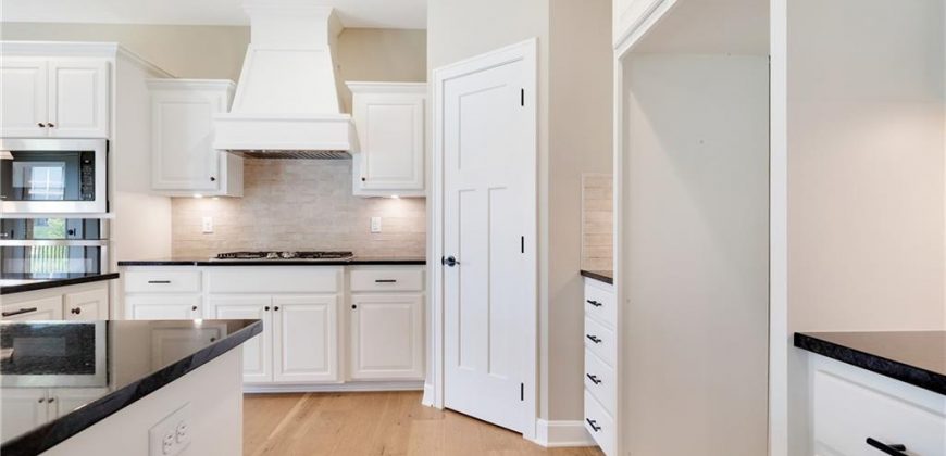 Homes for Sale in Kansas City, MO 64156 | 7012 NE 102nd Court