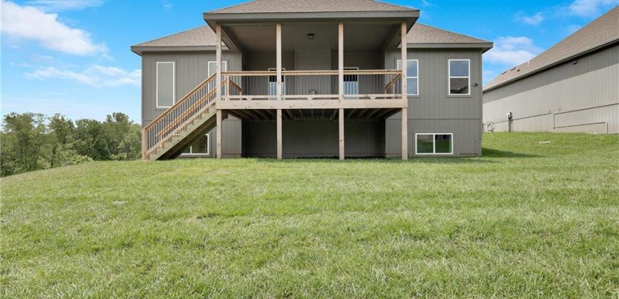 Homes for Sale in Kansas City, MO 64156 | 7012 NE 102nd Court