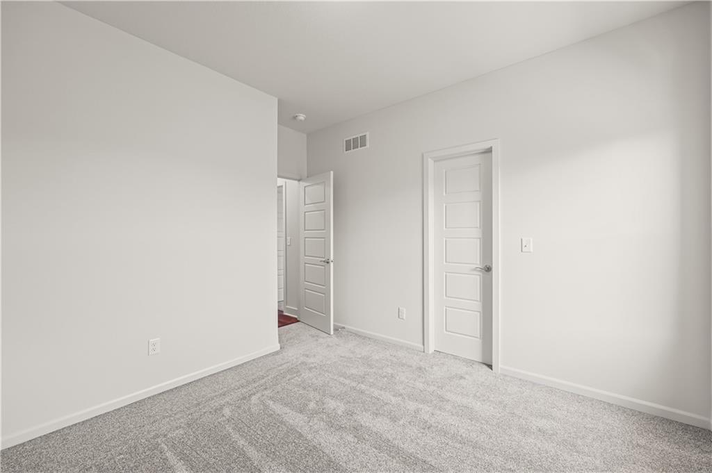 Homes for Sale in Kansas City, MO 64156 | 7009 NE 102nd Court