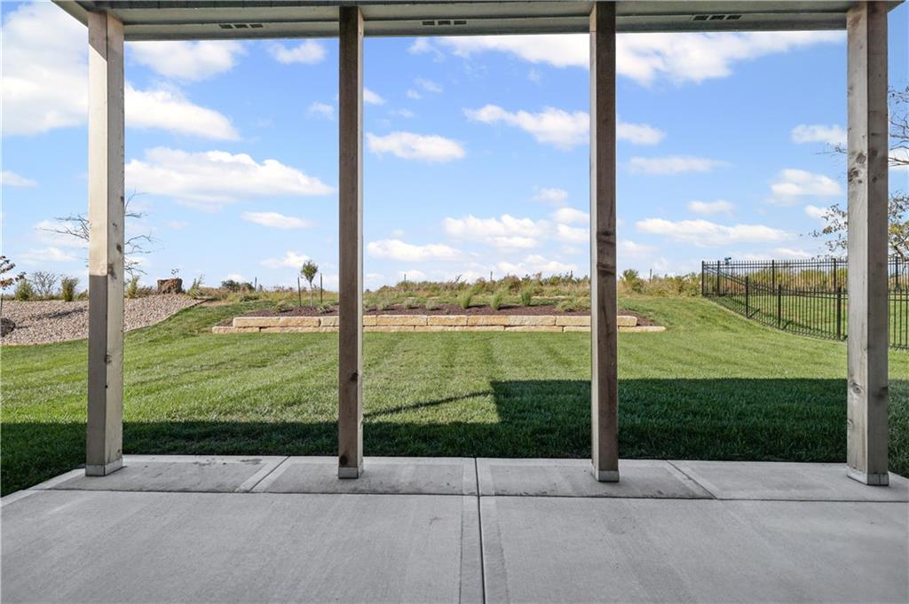 Homes for Sale in Kansas City, MO 64156 | 10216 N Winchester Avenue