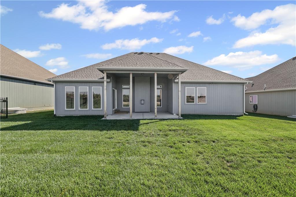 Homes for Sale in Kansas City, MO 64156 | 10216 N Winchester Avenue