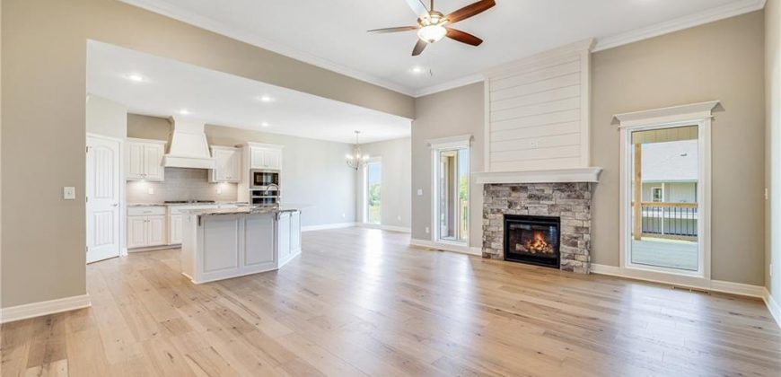 Homes for Sale in Kansas City, MO 64156 | 7015 NE 103rd Street