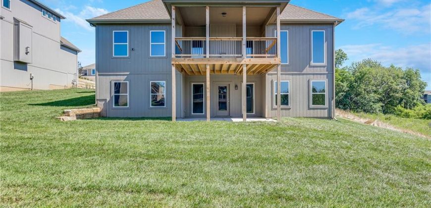 Homes for Sale in Kansas City, MO 64156 | 7015 NE 103rd Street