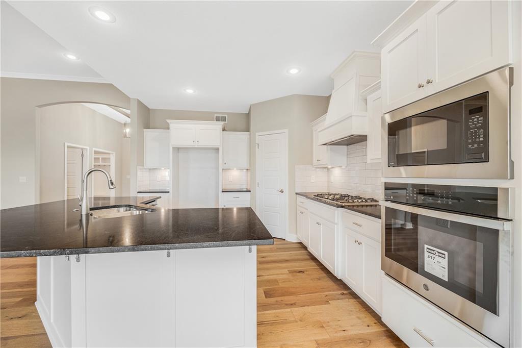 Homes for Sale in Kansas City, MO 64156 | 7001 NE 103rd Street