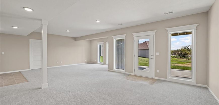 Homes for Sale in Kansas City, MO 64156 | 10139 N Winchester Avenue