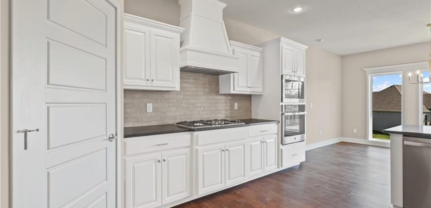 Homes for Sale in Kansas City, MO 64156 | 10139 N Winchester Avenue