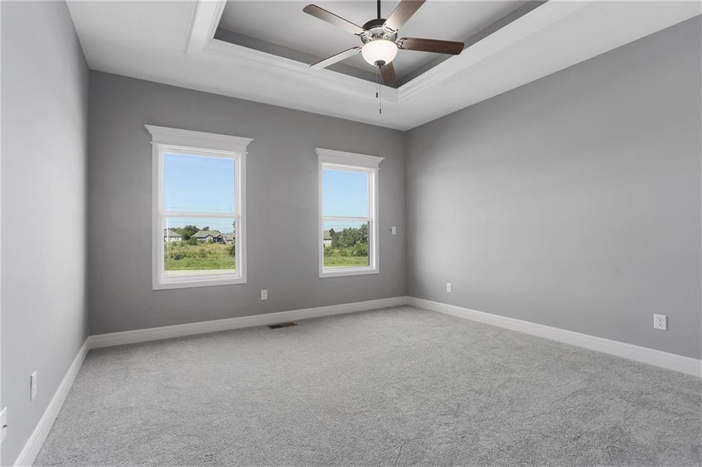 Homes for Sale in Kansas City, MO 64157 | 11432 N Auburndale Circle