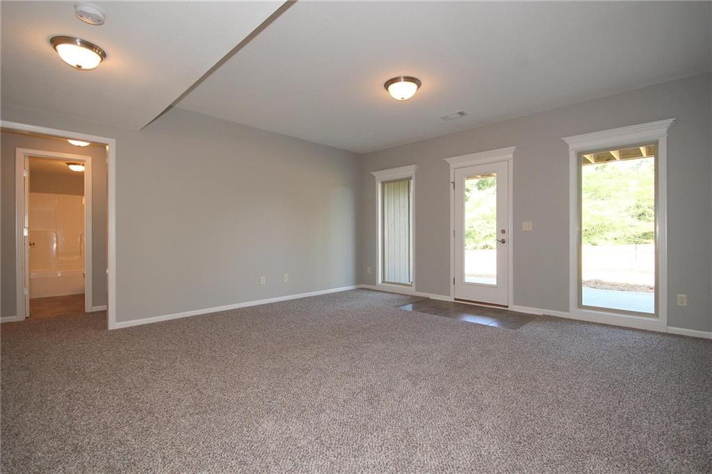 Homes for Sale in Kansas City, MO 64157 | 11440 N Auburndale Circle