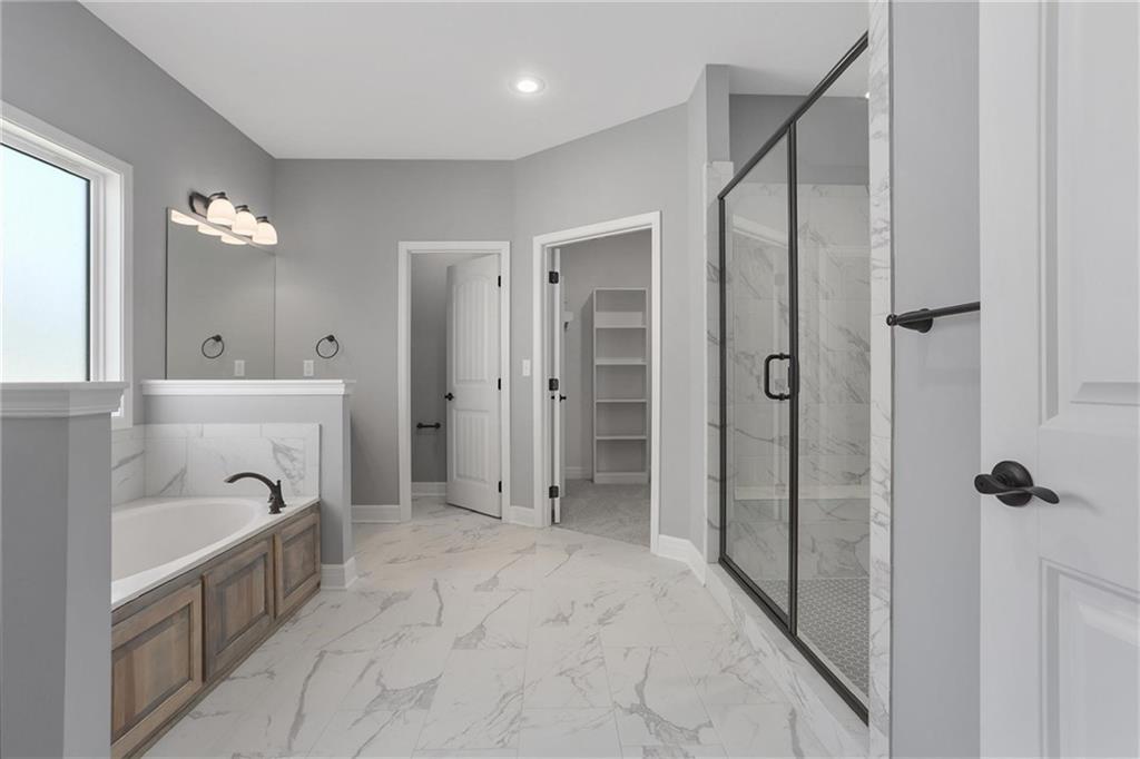 Homes for Sale in Kansas City, MO 64157 | 11457 N Auburndale Circle