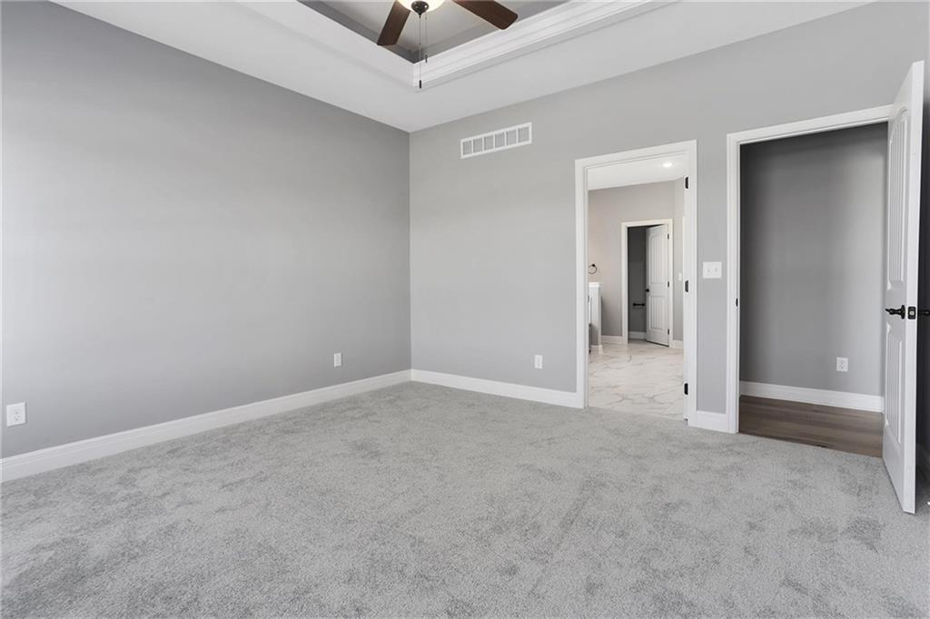 Homes for Sale in Kansas City, MO 64157 | 11457 N Auburndale Circle