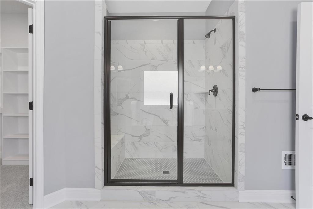 Homes for Sale in Kansas City, MO 64157 | 11457 N Auburndale Circle