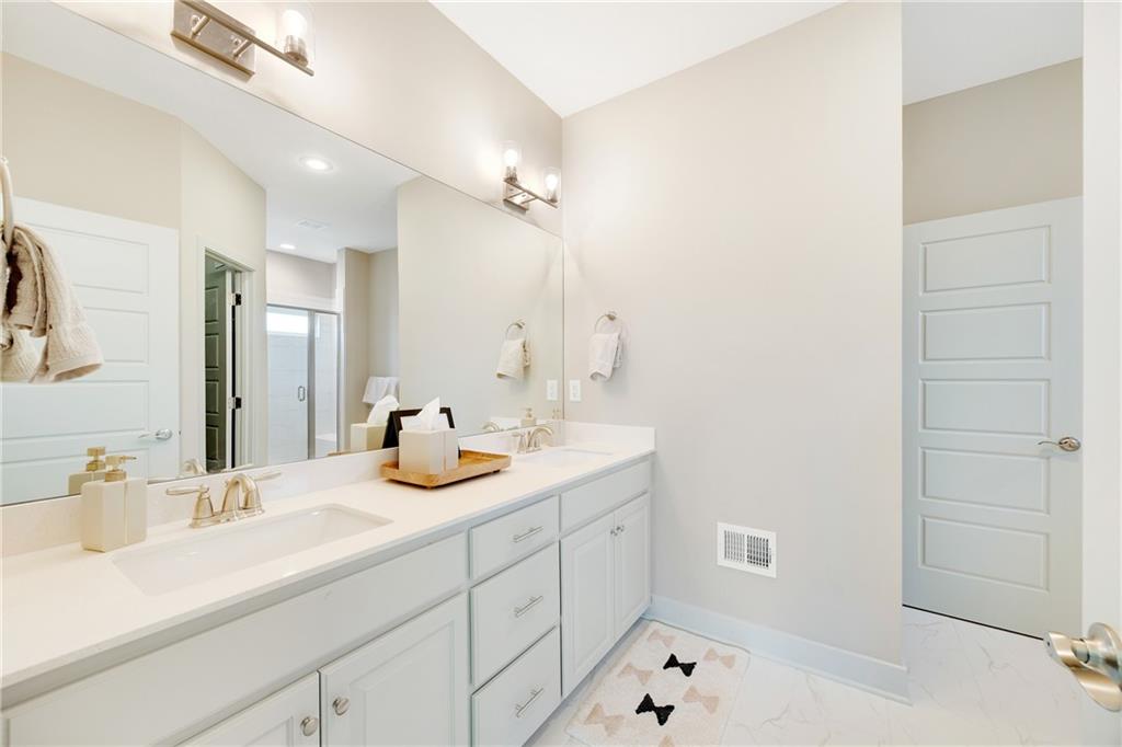 Homes for Sale in Kansas City, MO 64154 | 9341 N Belton Avenue