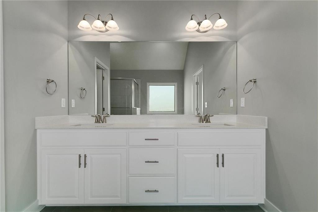 Homes for Sale in Kansas City, MO 64156 | 3720 NE 90th Street