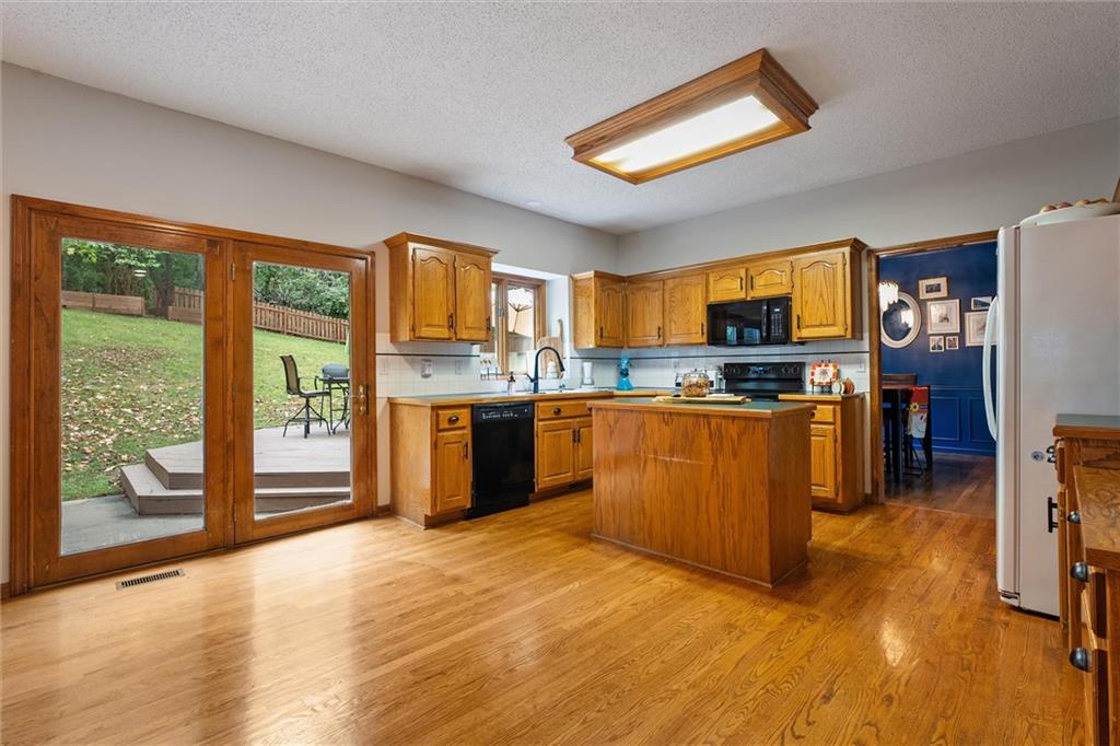 Homes for Sale in Liberty, MO 64068 | 1408  Telford Drive