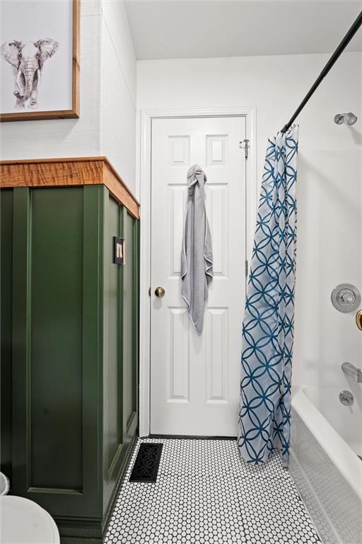 Homes for Sale in Liberty, MO 64068 | 1408  Telford Drive